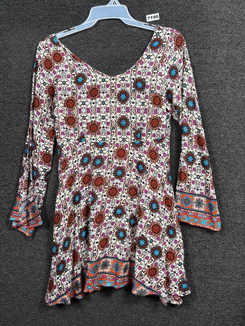 UMGEE Tunic Top Size S Cream Medallion Print Boho Bell Sleeve Exposed Zipper